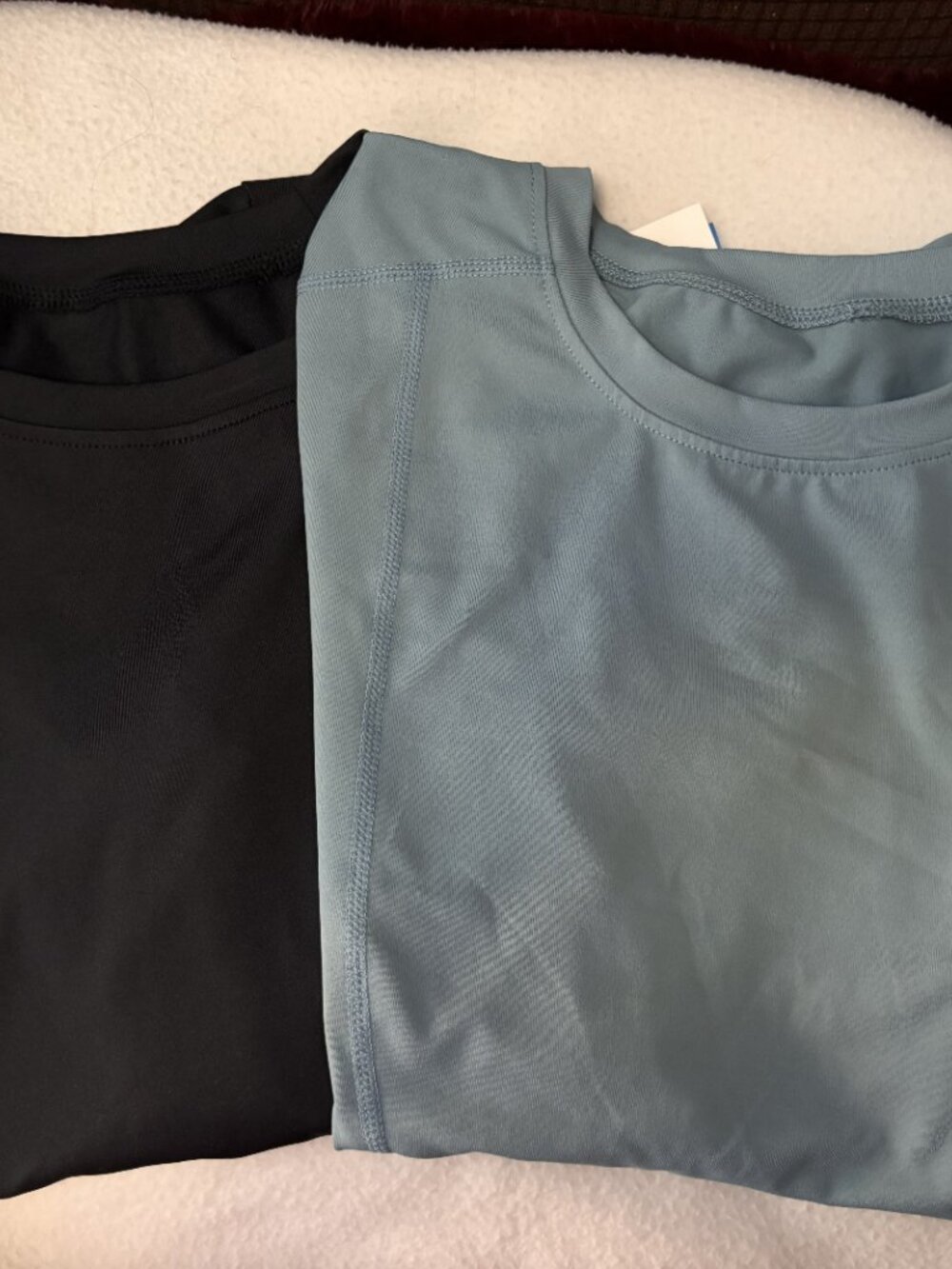 Loovoo Women's Running Shirts Lot of 2 NWT Size M Black & Light Blue Athletic Te